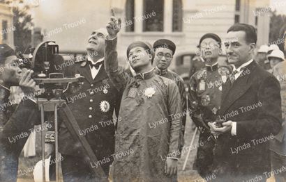 1932
HUONG KI. Photographe officiel de la...