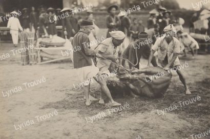 null 1924- 1927. 
Festivals of Nam-Giao.
Two booklets of photographic reportage.
-...