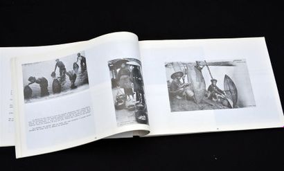  1938. UNE CENTAINE DE TIRAGES PHOTOGRAPHIQUES provenant d'une famille de fonctionnaires...