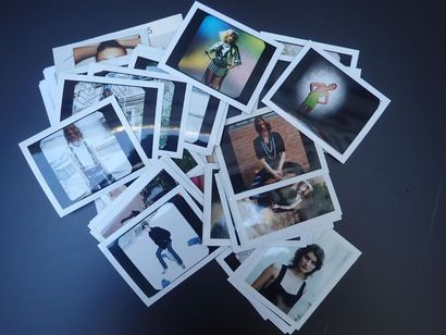 null Mode : 80 polaroids de modèles d'agences célèbres (dont 73 polaroids couleur...