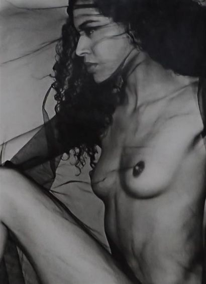 null VALMER Gerard (né en 1960), portrait de femme nue, 1988. Tirage argentique d'époque,...