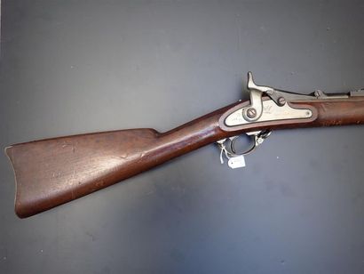 null Fusil Springfield, modèle 1863, daté 64. Fabrication Springfield. Modèle Traptdoor....