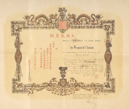 null 1895

Règne de S.M. l'Empereur Thanh Thai (1889-1907) 

UN BREVET D'OFFICIER...