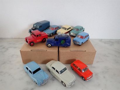 null CORGI TOYS. Norev. DTA. 10 véhicules dont Morris 1100, Singa Gazelle, Rover...