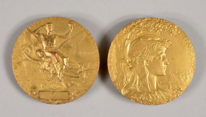 null Médaille de l'Exposition Universelle 1900 Paris. En bronze doré. Diamètre 61...