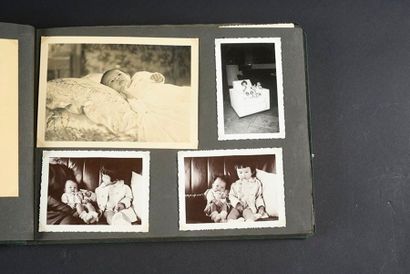 null 1935

L'ALBUM PHOTOGRAPHIQUE INTIME DE NAM PHUONG ET SA FAMILLE DE 1935 A 1939.

Il...