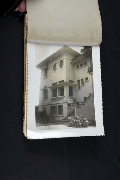 null 1935

Hanoï-Ville

Un album cartonné gris, relié par une cordelette, contenant...