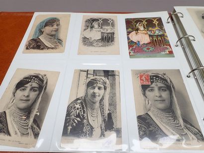 null 1900

Cartes postales d'Algérie : Femmes d'Algérie

Album moderne à l'italienne...