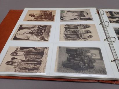 null 1900

Cartes postales d'Algérie : Femmes d'Algérie

Album moderne à l'italienne...