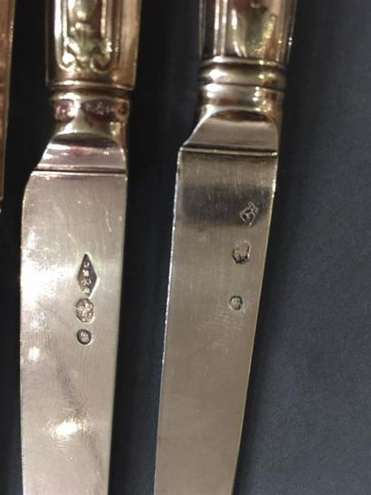 null Lot de six couteaux à entremets en vermeil Paris 1798/1809, certains par Francois...