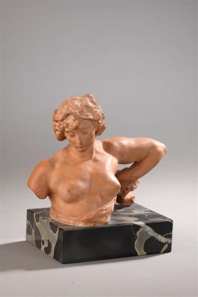Jules DESBOIS (1851-1935) Buste de femme...