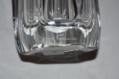 null DAUM France
Vase en cristal
Signé
H. 13 cm
