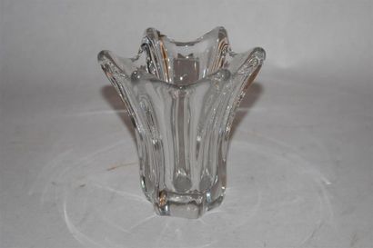 null DAUM France
Vase en cristal
Signé
H. 13 cm