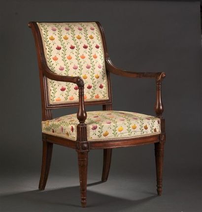 null Small children's armchair, early 19th century
In mahogany and mahogany veneer,...