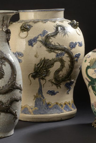 Vase en porcelaine craquelée Chine, XXe siècle...