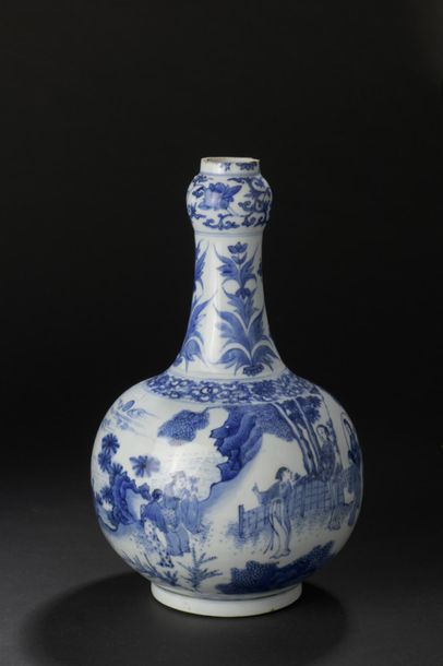 Vase en porcelaine bleu blanc Chine, XIXe...