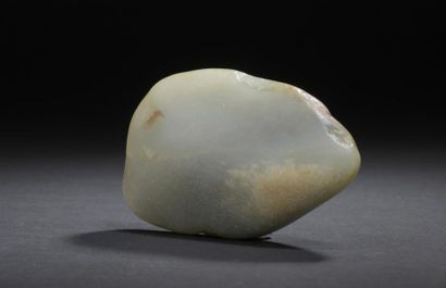 null Galet en jade gris et rouille
Chine
L. 11,6 cm
