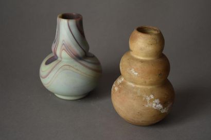 null Deux petits vases
H. 12,5 cm