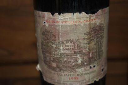 null Château Lafite-Rothschild, 1958
Deux bouteilles
Etiquettes légèrement abîmées
Niveaux...