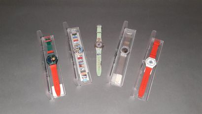 null Lot de six montres Swatch à quartz, en plastique, principalement état neuf (dont...