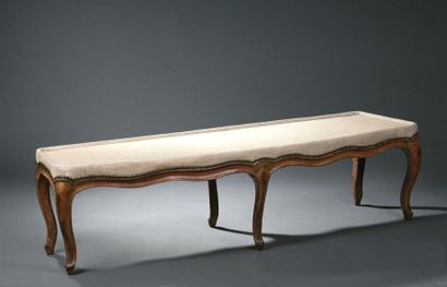 null Bench seat in moulded wood, carved, stamped St George, Louis XV
period Trapezoidal...