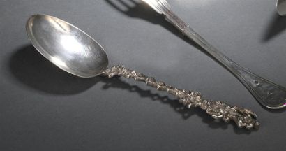 null Silver spoon, Dutch work from the late 18th-early 19th century
. The openwork...