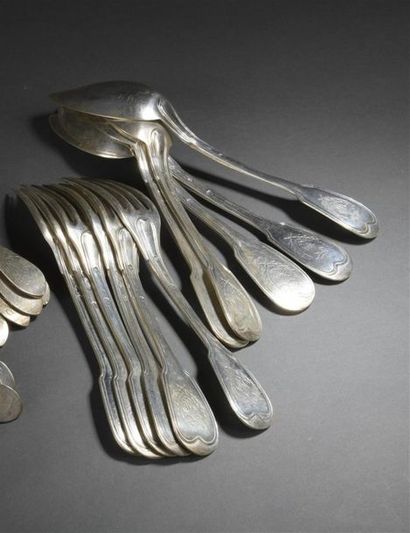 null A suite of five silver flatware and a fork, 1818-1838
Net model, the spatula...