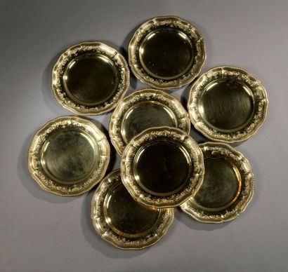 null ODIOT
Eighteen gilt plates, Minerva punch, egg and rinceau model
D. 26,5 cm...