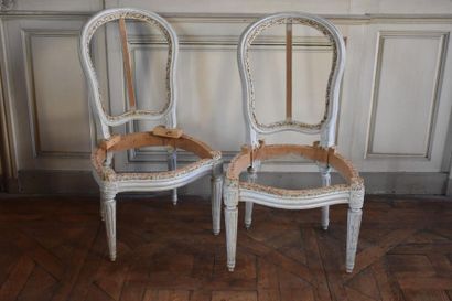 null PAIR OF Moulded and carved grey lacquered wood chairs, stamped 
C. CHEVIGNY,...