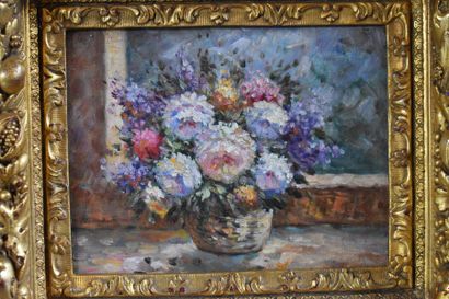 null Late 19th century French school
Still life with bouquet
Pair of oils on panel.
17.5...