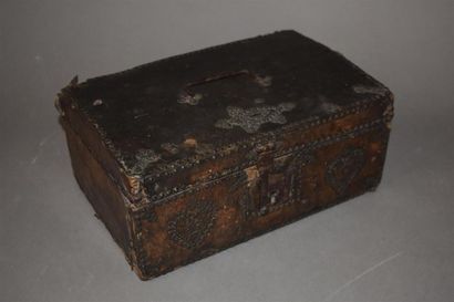 null Leather-covered wooden box, Spain, late 17th century
Decorated with nails, domed...