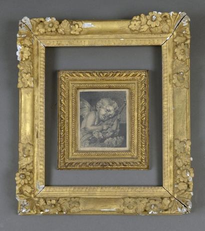 null Carved and gilded wooden frame, Louis XIV period
Decorated with gadroons, friezes...
