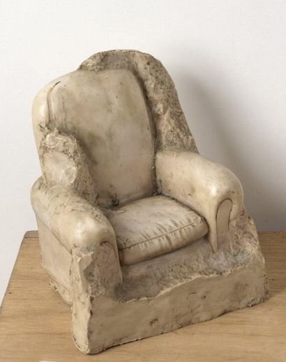 null Charles MATTON (1931-2008) 
Club armchair
White resin
H. 17 cm