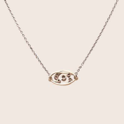 null Two tone 750 gold necklace centered on an oval openwork design set with rose-cut...