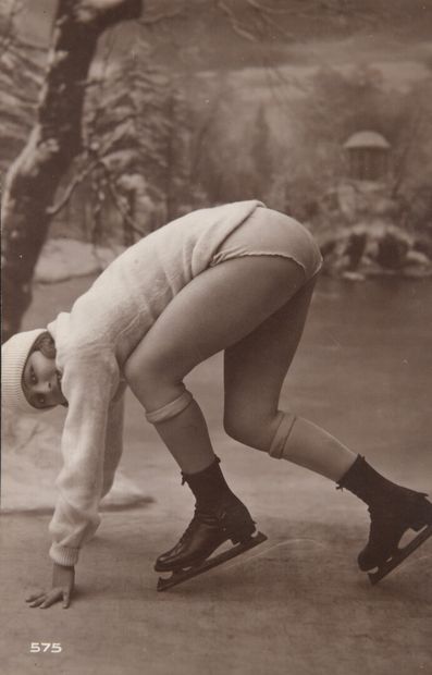 null The skater and various decorations

Naughty photographs, Paris, 1920s

Series...