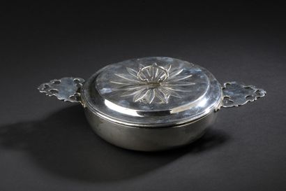  Covered silver bowl, master goldsmith Antoine...