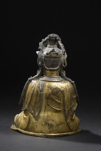 null Statuette de bodhisattva en bronze doré

Chine, dynastie Ming, XVIIe siècle

Représenté...