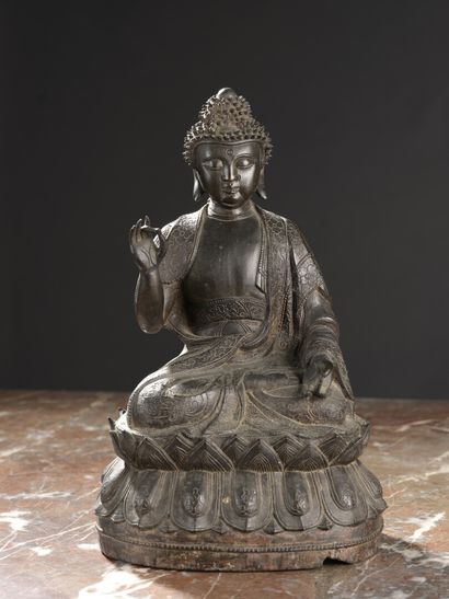 Statuette de Bouddha en bronze 
Chine, dynastie...