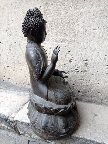 null Statuette de Bouddha en bronze

Chine, dynastie Ming, XVIIe siècle

Représenté...