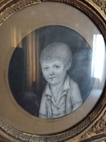 null 2ème étage

École française vers 1820

Portrait d'enfant 

Lavis 

D. 10 cm

On...