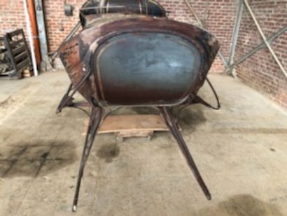null Large boat shaped sled. Brand J. Schultz maker Rondout New-Jersey - USA. Four...