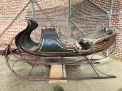 null Large boat shaped sled. Brand J. Schultz maker Rondout New-Jersey - USA. Four...