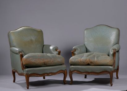 Paire de Bergères Pair of bergères, 18th century

In molded and carved beech wood,...