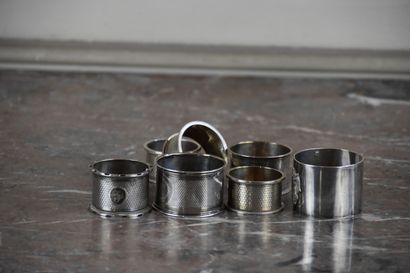 null Lot comprising four silver napkin rings England early 20th century 

Weight...