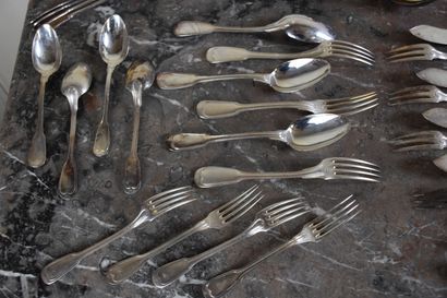 null Silver plated set of cutlery including seventeen pieces of cutlery, thirty-two...