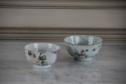 null Lot including a covered sugar bowl in Paris porcelain, gilt metal frame 

Two...