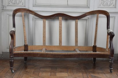null Napoleon III period natural wood sofa

on fluted and filleted legs

H. 85 W....
