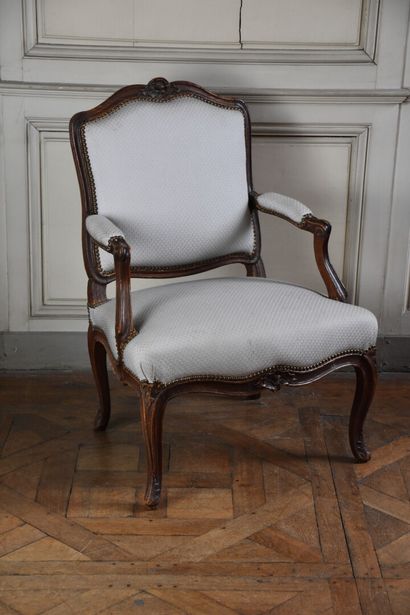 Flat back armchair in natural wood, moulded...