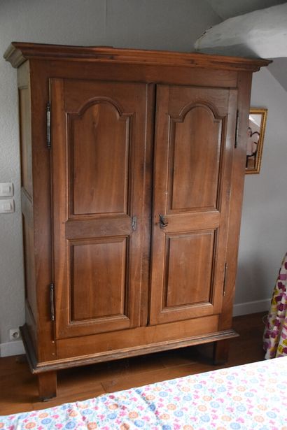 18th century moulded walnut cupboard 
Opening...