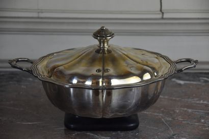 Silver plated covered broth, 20th century...